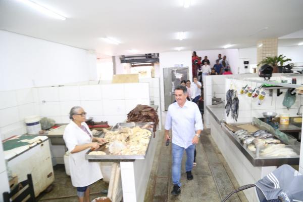  Ciro percorre ruas do Centro, tem contato com populares e almo&ccedil;a no Restaurante Popular(Imagem:Divulga&ccedil;&atilde;o)