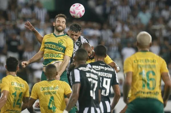 Jogo com o Palmeiras definirá real impacto do tropeço do Botafogo diante do Cuiabá