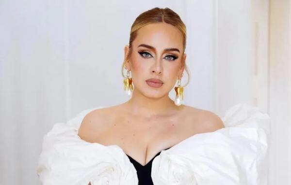 Adele revela que vai fazer universidade após turnê milionária em Las Vegas