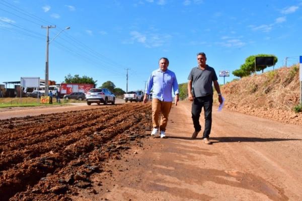Superintend&ecirc;ncia de Tr&acirc;nsito acompanha obra de recapeamento da BR230 em Floriano.(Imagem:Secom)