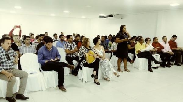 Aula Inaugural recepciona I turma do Programa de Resid&ecirc;ncia de Medicina de Fam&iacute;lia e Comunidade.(Imagem:FlorianoNews)