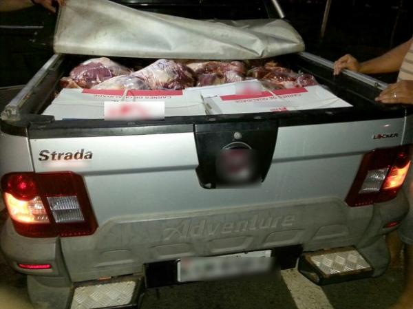 PRF apreende mais de 800 quilos de carne na BR-343 no Norte do Piau&iacute;.(Imagem:PRF)