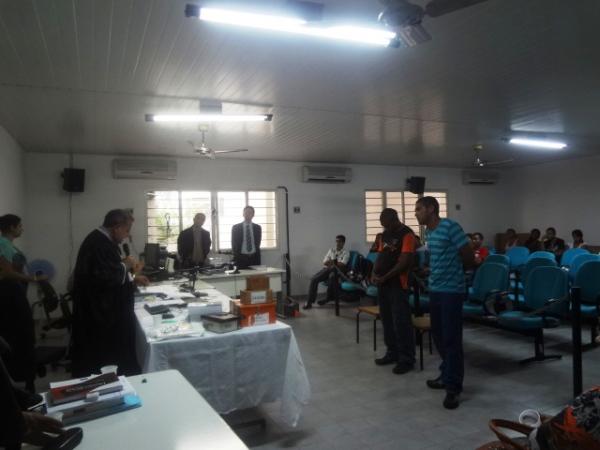 Tribunal do Júri condenou réus em Floriano, mas os acusados continuarão em liberdade