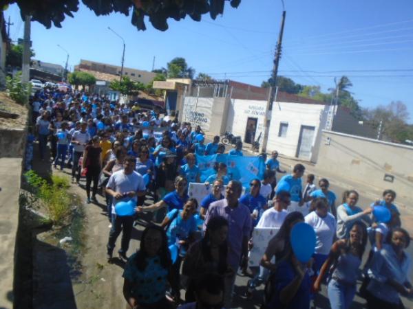 Dia Nacional da Luta de Pessoas com Surdez é celebrado com caminhada em Floriano.(Imagem:FlorianoNews)