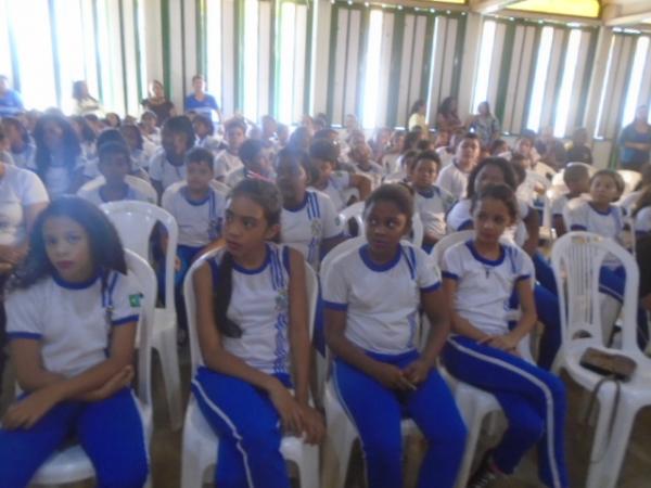 Projeto que visa o uso racional de água e energia elétrica contempla escolas da Rede Municipal.(Imagem:FlorianoNews)