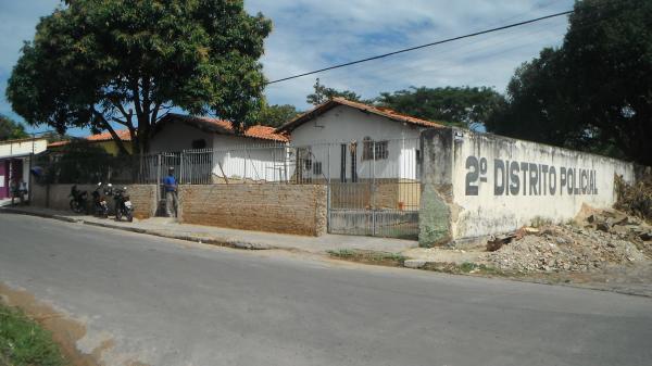 Antigo pr&eacute;dio do 2&ordm; DP passa por revitaliza&ccedil;&atilde;o para sediar o Corpo de Bombeiros de Floriano.(Imagem:FlorianoNews)
