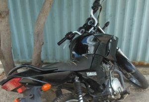 PM persegue motoqueiros e recupera moto furtada