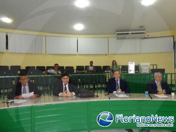Apresenta&ccedil;&atilde;o de projetos marca a primeira Sess&atilde;o Ordin&aacute;ria do m&ecirc;s de mar&ccedil;o(Imagem:FlorianoNews)