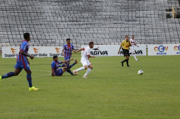 Piau&iacute; vence Cai&ccedil;ara por 2x0 no Albert&atilde;o.(Imagem:Lucas Dias/GP1)