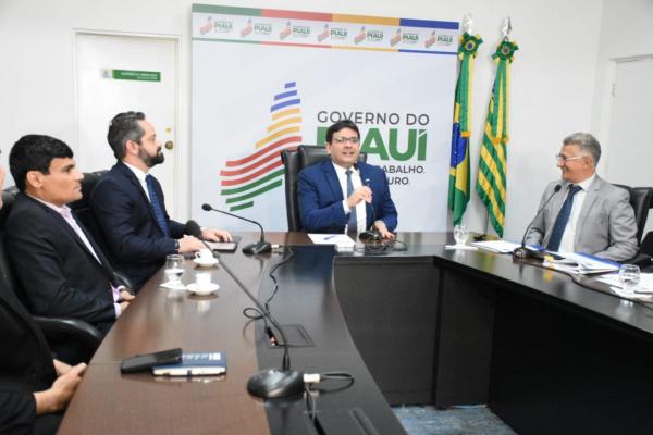 Rafael Fonteles anuncia concursos com 160 vagas para docente e t&eacute;cnico da Uespi.(Imagem:Divulga&ccedil;&atilde;o)