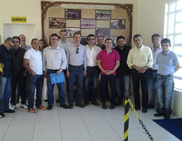 Gilberto Júnior recebe visita do Secretário Estadual de Transportes