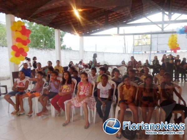 Escola Mega de Floriano realiza 1&ordf; Gincana Liter&aacute;ria.(Imagem:FlorianoNews)