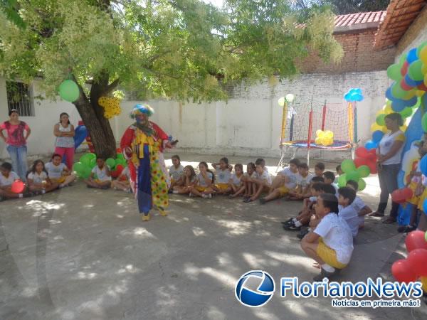 Escola Mega de Floriano realiza manh&atilde; recreativa para alunos.(Imagem:FlorianoNews)