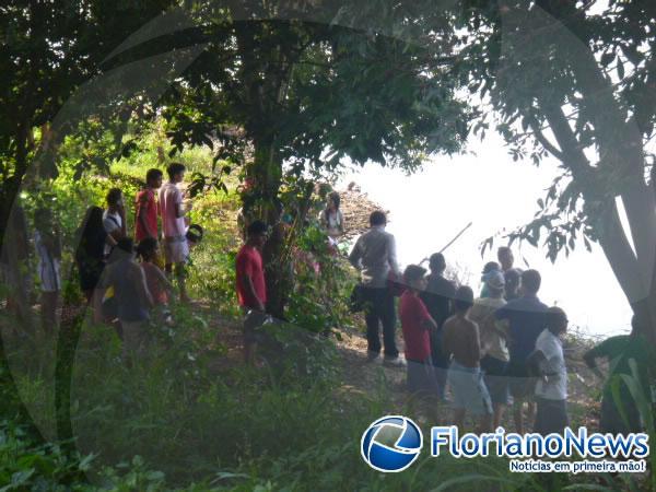 Jovem que pulou da ponte em Floriano ainda n&atilde;o foi encontrada. (Imagem:FlorianoNews)