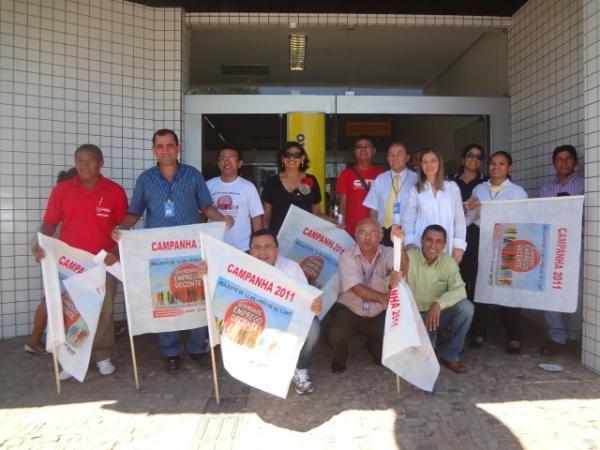 Banc&aacute;rios defendem greve a partir do dia 27(Imagem:FlorianoNews)