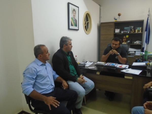 Vereadores participam de audi&ecirc;ncia com Secret&aacute;rio de Seguran&ccedil;a F&aacute;bio Abreu.(Imagem:FlorianoNews)