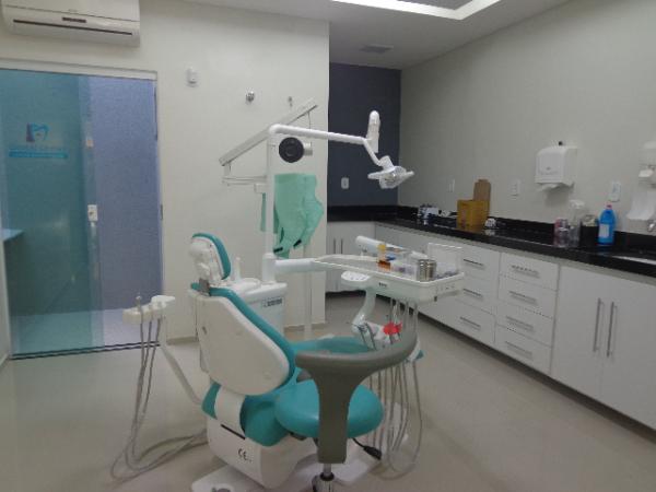 Cl&iacute;nica Dental Center &eacute; inaugurada em Floriano.(Imagem:FlorianoNews)