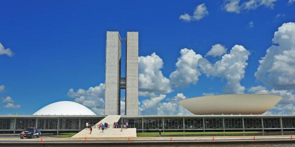 Diante de críticas, Congresso pode reduzir valor do fundo eleitoral de R$ 3,8 bi para R$ 2,5 bi