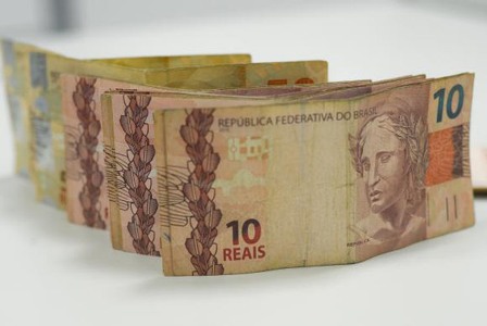 Mega-Sena acumula e pode pagar R$ 56 milhões nesta terça-feira