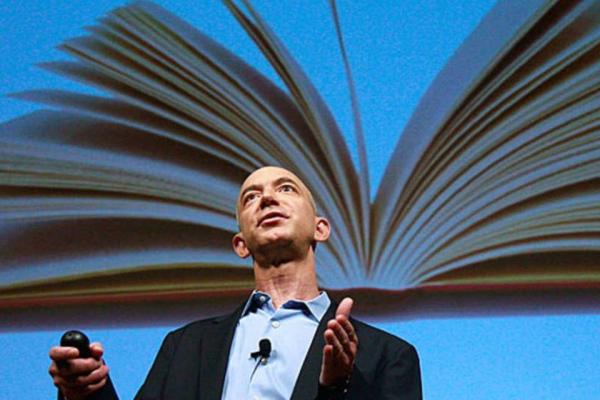 Jeff Bezos, fundador da Amazon, anuncia escola gratuita de linha montessoriana para crianças pobres