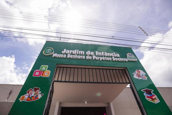 Ciro inaugura obras em Dom Expedito Lopes e anuncia recursos(Imagem:Ascom)