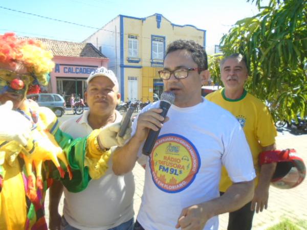 Parceria entre Meio Norte e R&aacute;dio Difusora &eacute; celebrada com atividade no centro de Floriano.(Imagem:FlorianoNews)