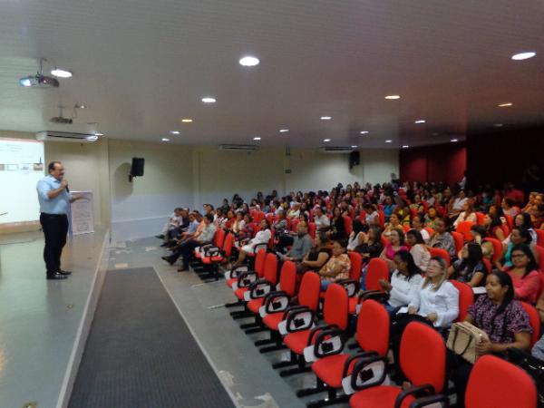 Secretaria de Educa&ccedil;&atilde;o realiza abertura da Semana Pedag&oacute;gica de Floriano.(Imagem:FlorianoNews)