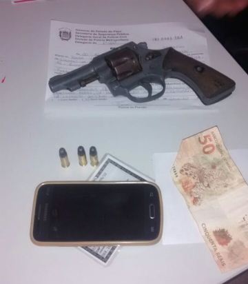 Equipe do Ronda Cidadão prende homem com revólver em Floriano