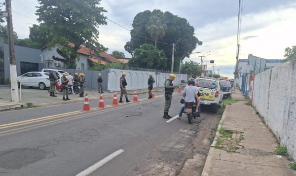 Blitz do 3º BPM reforça fiscalização e segurança no trânsito em Floriano(Imagem:Divulgação/PM)