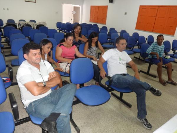 Comiss&atilde;o organizadora de Festival Estudantil definiu ensaios para representantes da zona rural.(Imagem:FlorianoNews)
