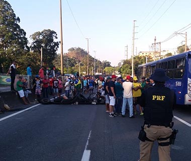 PF deve começar a prender líderes que resistirem