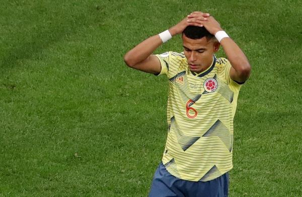 Colombiano que perdeu pênalti contra o Chile relata ameaças de morte a ele e a sua família