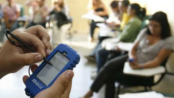 IBGE abre concurso público para 600 vagas e salários de até R$ 9.396,88