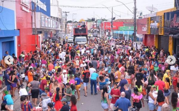 Carnaval da Família em Floriano: A festa que uniu gerações na Princesa do Sul