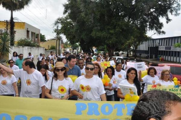 Caminhada encerra a semana de combate ao abuso e explora&ccedil;&atilde;o sexual de crian&ccedil;as e adolescentes.(Imagem:SECOM)