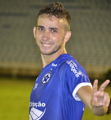 Alvo de Lancuna, Rian revela oferta e torce por acerto: "Aguardando retorno"