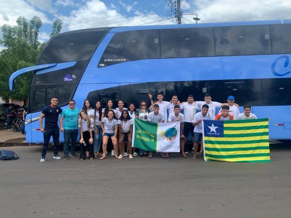 Estudantes-atletas da Rede Estadual do Piauí participam do I Campeonato de Futsal Escolar em Salvado