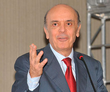 José Serra é diagnosticado com câncer na próstata