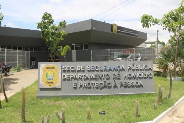 Live citando facção pode ter motivado mortes de dois adolescentes em Teresina, diz delegado
