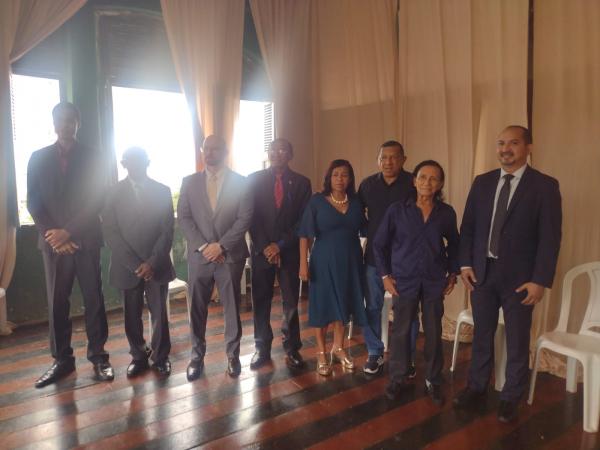 Autoridades prestam homenagem ao legado do Ginásio Primeiro de Maio em desfile comemorativo