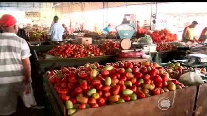 Preços de frutas e verduras sobem na Ceapi e assustam consumidores