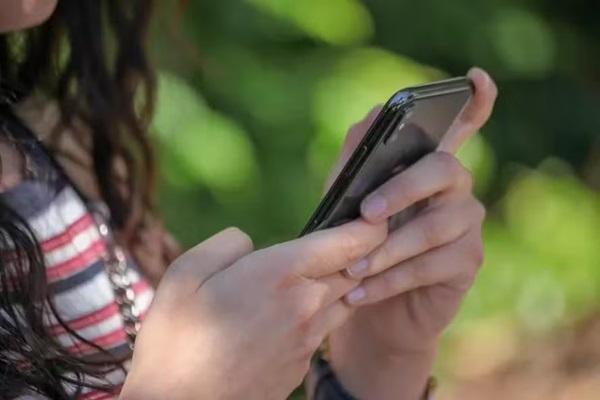 Celular Seguro vai enviar alerta a quem comprar aparelho furtado ou roubado