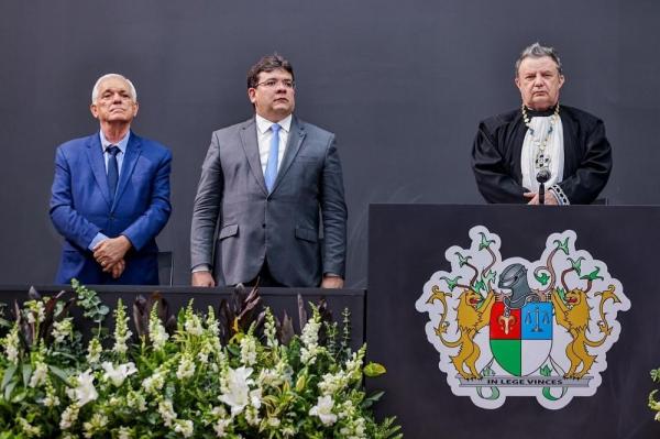 Rafael Fonteles participa da posse do novo presidente do TJ-PI