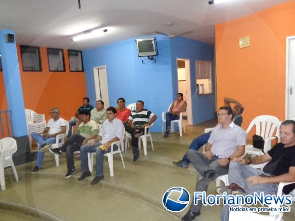 C&acirc;mara de Vereadores de Bar&atilde;o de Graja&uacute; abre ano legislativo de 2015.(Imagem:FlorianoNews)