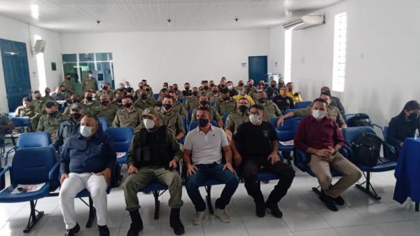 Autoridades se reúnem para discutir a segurança em Floriano