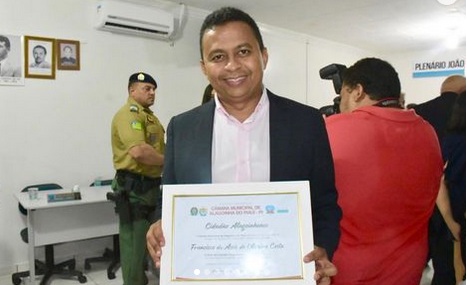 Francisco Costa é homenageado em Alagoinha e participa de comemorações em Santo Antônio de Lisboa