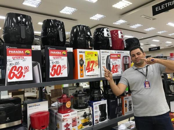 Armazém Paraíba inicia a "Liquidação Tem de Tudo" em Floriano