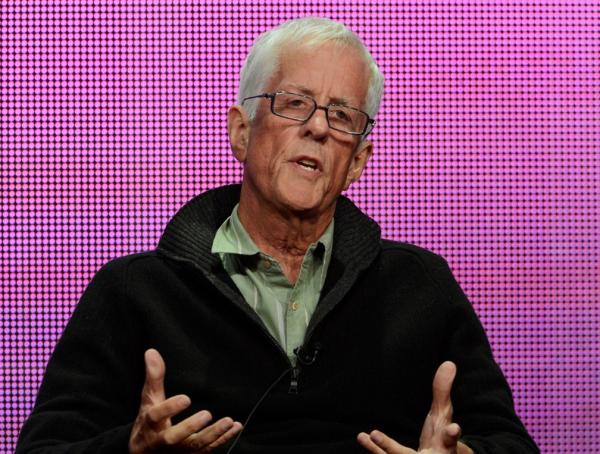 Michael Apted, diretor de 007 - O mundo não é o bastante, morre aos 79 anos