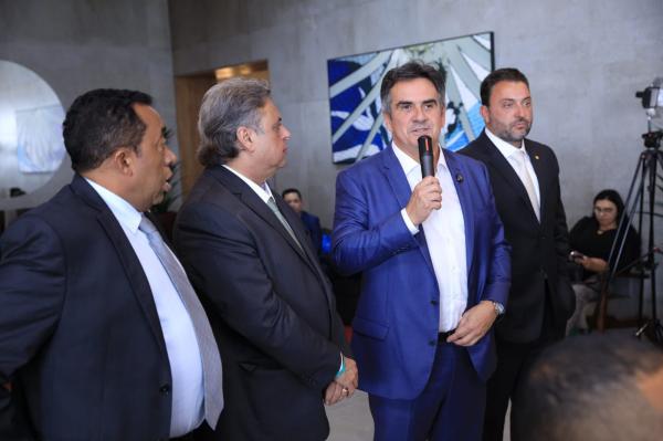 Senador Ciro Nogueira promove almo&ccedil;o de confraterniza&ccedil;&atilde;o com prefeitos piauienses.(Imagem:Divulga&ccedil;&atilde;o)