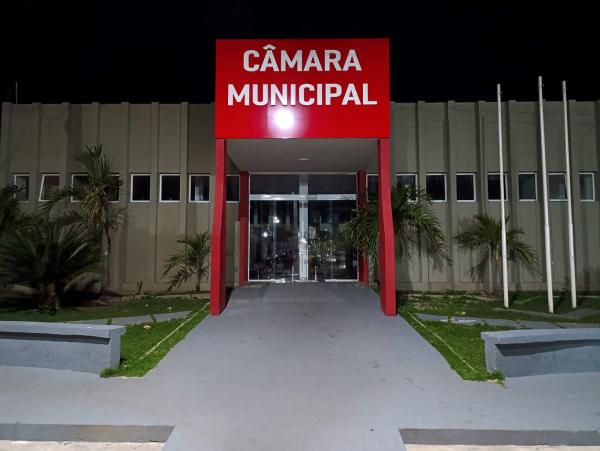 Câmara de B. de Grajaú permanece fechada após decisão judicial e ausência de vereadores da oposição